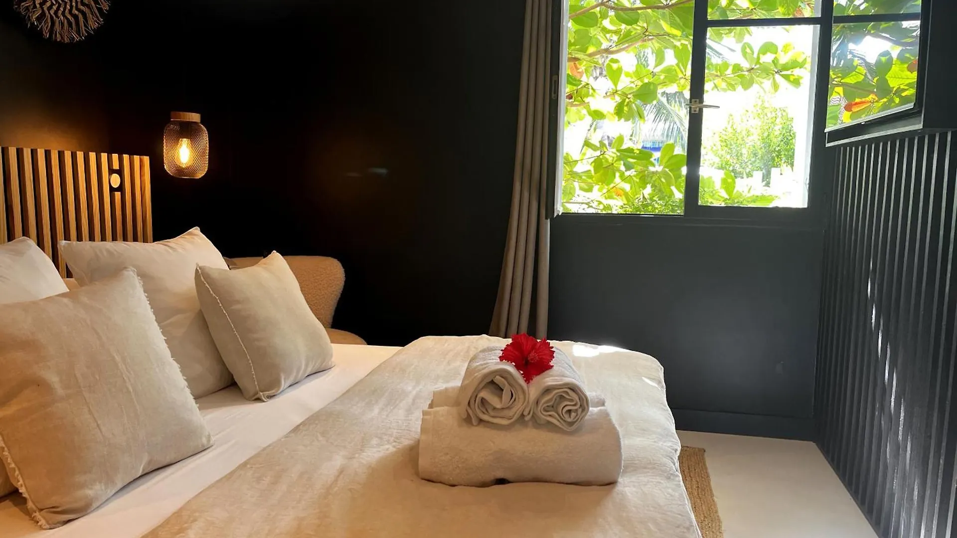Pomme Cannelle Luxury Suites & Spa Ориент-Бэй Гостевой дом